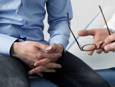 Που μπορεί να οφείλεται το αίμα στα ούρα;